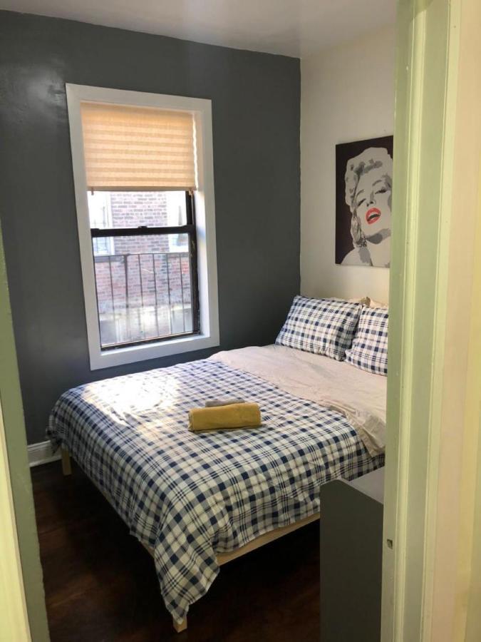 Private Room In A Shared Apartment 15 Minutes To Times Square! نيو يورك المظهر الخارجي الصورة
