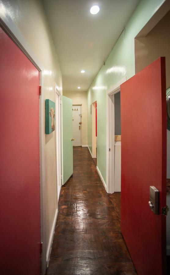 Private Room In A Shared Apartment 15 Minutes To Times Square! نيو يورك المظهر الخارجي الصورة