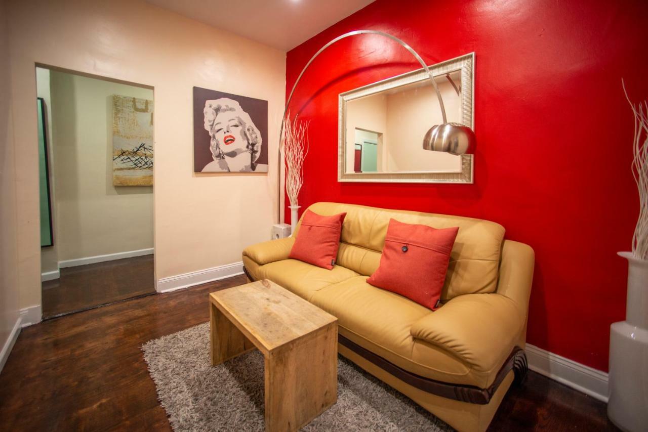 Private Room In A Shared Apartment 15 Minutes To Times Square! نيو يورك المظهر الخارجي الصورة