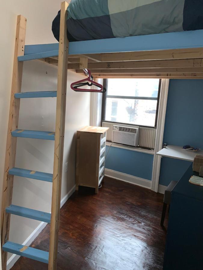 Private Room In A Shared Apartment 15 Minutes To Times Square! نيو يورك المظهر الخارجي الصورة